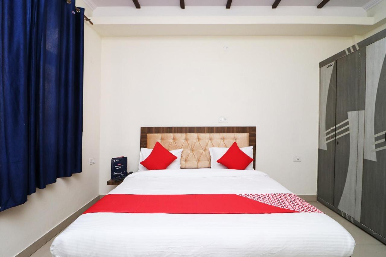 Oyo Flagship 28755 Hotel 9 Palm Rājpur Exterior photo