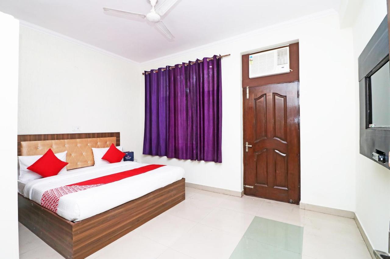 Oyo Flagship 28755 Hotel 9 Palm Rājpur Exterior photo