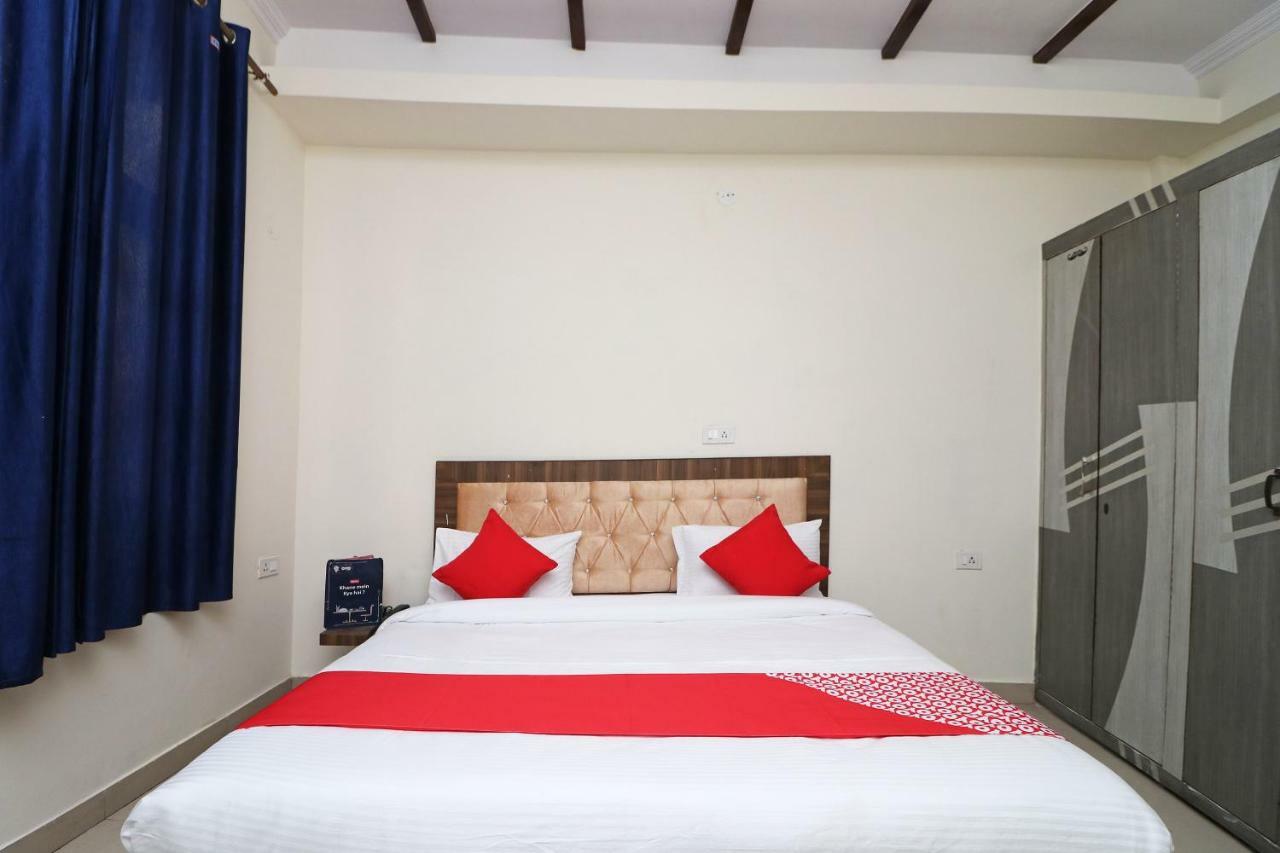 Oyo Flagship 28755 Hotel 9 Palm Rājpur Exterior photo